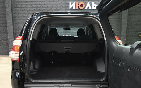 Toyota Land Cruiser Prado 150 рестайлинг 2, 2016 год, 3 600 000 рублей, 6 фотография