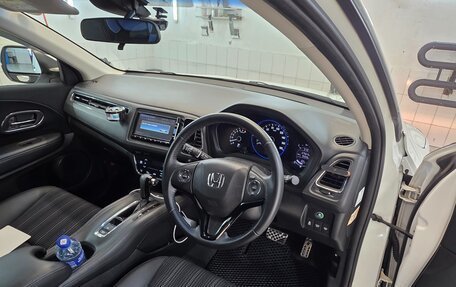 Honda Vezel, 2015 год, 1 750 000 рублей, 11 фотография