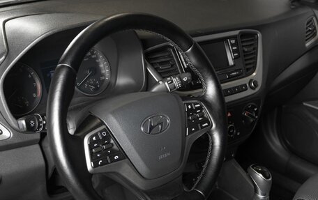 Hyundai Solaris II рестайлинг, 2018 год, 1 098 000 рублей, 3 фотография