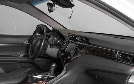 Toyota Camry, 2020 год, 2 808 000 рублей, 4 фотография