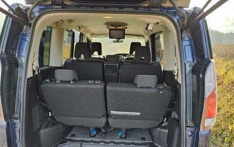 Nissan Serena IV, 2017 год, 1 750 000 рублей, 3 фотография