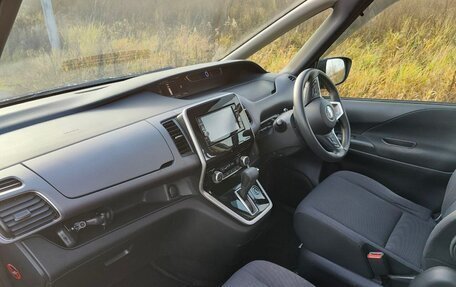 Nissan Serena IV, 2017 год, 1 750 000 рублей, 7 фотография