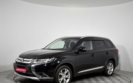 Mitsubishi Outlander III рестайлинг 3, 2017 год, 1 925 000 рублей, 1 фотография