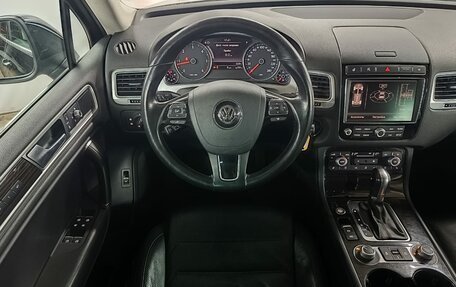 Volkswagen Touareg III, 2016 год, 2 499 000 рублей, 11 фотография