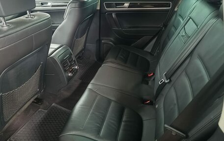 Volkswagen Touareg III, 2016 год, 2 499 000 рублей, 19 фотография