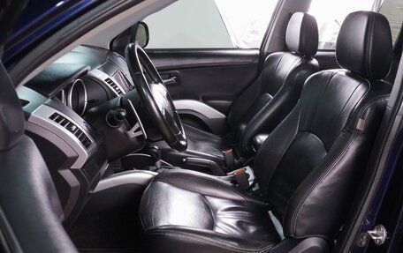 Mitsubishi Outlander III рестайлинг 3, 2011 год, 1 154 000 рублей, 10 фотография