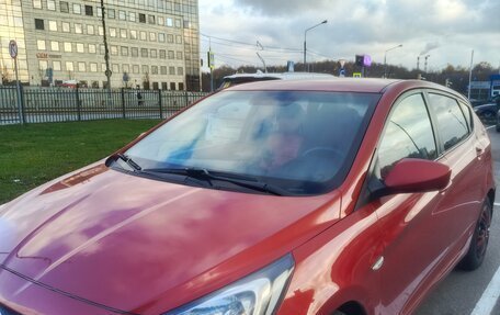 Hyundai Solaris II рестайлинг, 2012 год, 900 000 рублей, 5 фотография