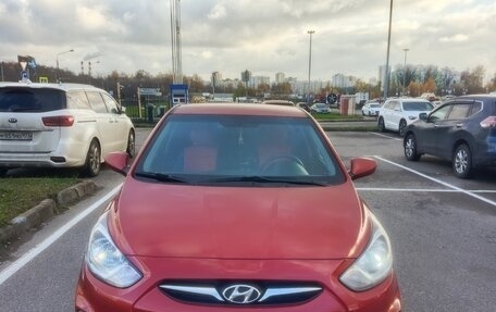 Hyundai Solaris II рестайлинг, 2012 год, 900 000 рублей, 2 фотография