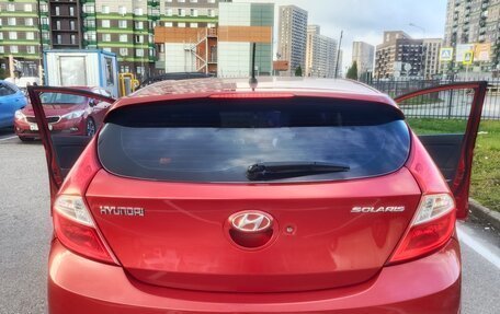 Hyundai Solaris II рестайлинг, 2012 год, 900 000 рублей, 11 фотография