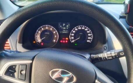 Hyundai Solaris II рестайлинг, 2012 год, 900 000 рублей, 18 фотография