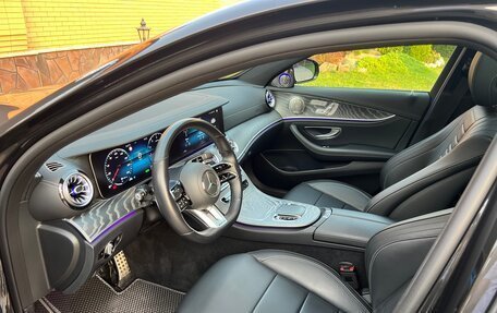 Mercedes-Benz E-Класс, 2021 год, 6 000 000 рублей, 15 фотография