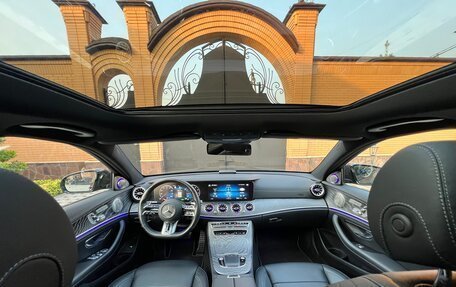 Mercedes-Benz E-Класс, 2021 год, 6 000 000 рублей, 14 фотография