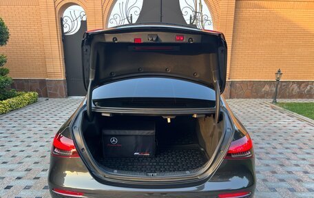 Mercedes-Benz E-Класс, 2021 год, 6 000 000 рублей, 18 фотография