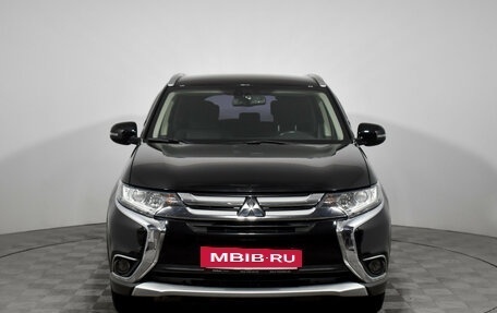 Mitsubishi Outlander III рестайлинг 3, 2017 год, 1 925 000 рублей, 2 фотография