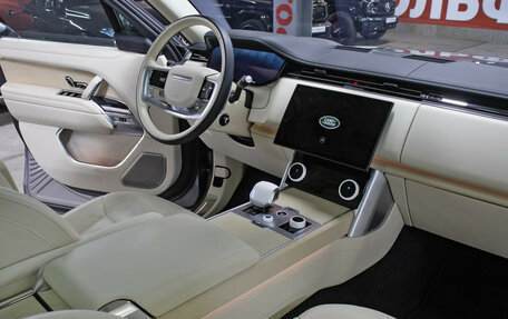 Land Rover Range Rover IV рестайлинг, 2023 год, 21 700 000 рублей, 11 фотография