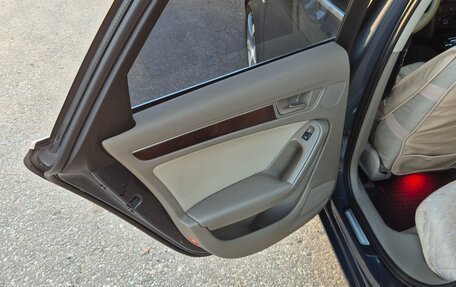 Audi A4, 2008 год, 1 300 000 рублей, 14 фотография