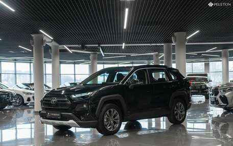 Toyota RAV4, 2025 год, 4 300 000 рублей, 1 фотография