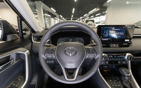 Toyota RAV4, 2025 год, 4 300 000 рублей, 11 фотография