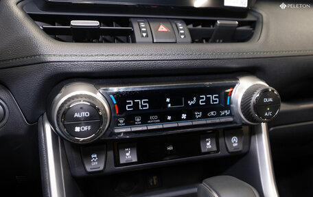 Toyota RAV4, 2025 год, 4 300 000 рублей, 18 фотография