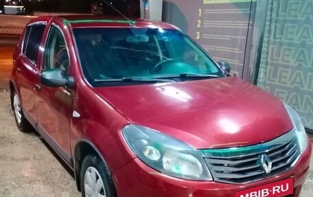 Renault Sandero I, 2013 год, 525 000 рублей, 1 фотография