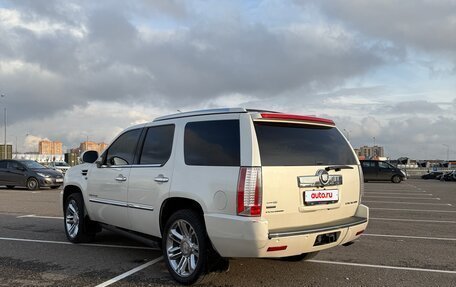 Cadillac Escalade III, 2010 год, 1 495 000 рублей, 7 фотография