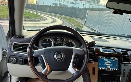 Cadillac Escalade III, 2010 год, 1 495 000 рублей, 14 фотография