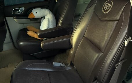 Cadillac Escalade III, 2010 год, 1 495 000 рублей, 25 фотография