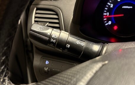 Hyundai Solaris II рестайлинг, 2013 год, 900 000 рублей, 15 фотография