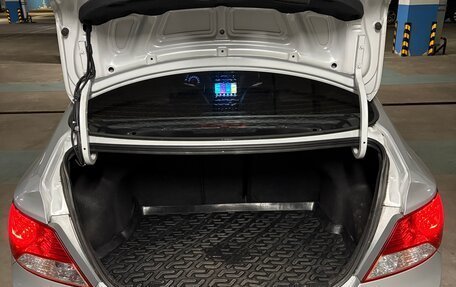 Hyundai Solaris II рестайлинг, 2013 год, 900 000 рублей, 8 фотография