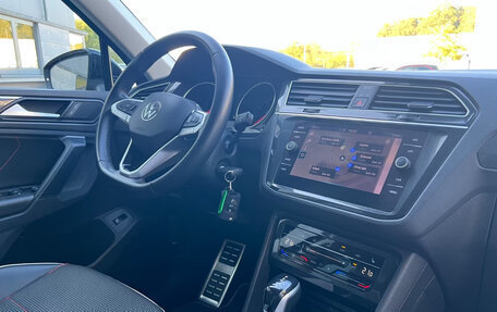 Volkswagen Tiguan II, 2022 год, 3 800 000 рублей, 9 фотография