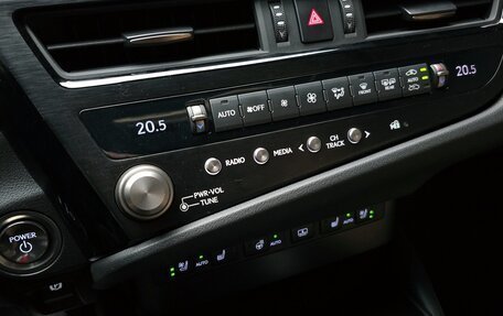 Lexus ES VII, 2022 год, 4 576 000 рублей, 17 фотография