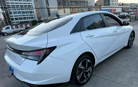 Hyundai Elantra, 2022 год, 1 340 000 рублей, 6 фотография