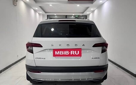Skoda Karoq I, 2021 год, 1 800 000 рублей, 11 фотография