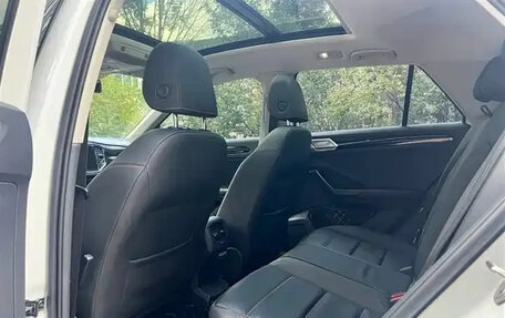 Volkswagen T-Roc I, 2022 год, 1 567 000 рублей, 10 фотография