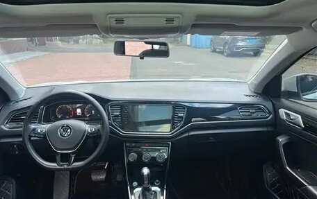 Volkswagen T-Roc I, 2022 год, 1 567 000 рублей, 8 фотография