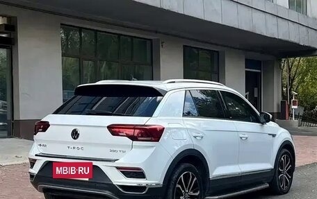 Volkswagen T-Roc I, 2022 год, 1 567 000 рублей, 5 фотография