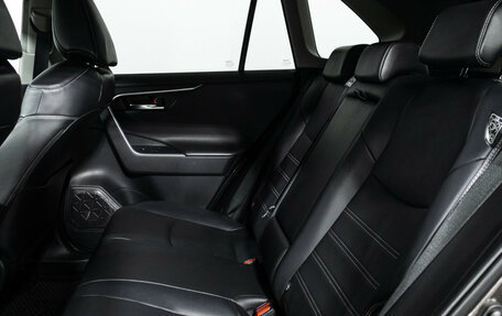 Toyota RAV4, 2021 год, 3 550 000 рублей, 10 фотография