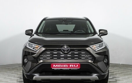 Toyota RAV4, 2021 год, 3 550 000 рублей, 2 фотография