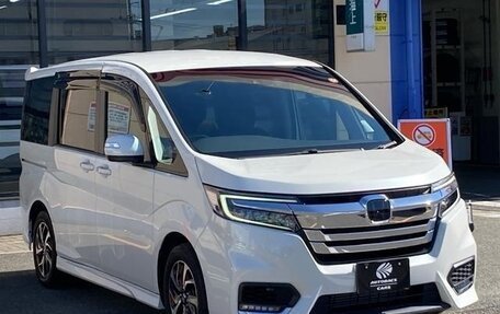 Honda Stepwgn IV, 2022 год, 2 850 000 рублей, 1 фотография