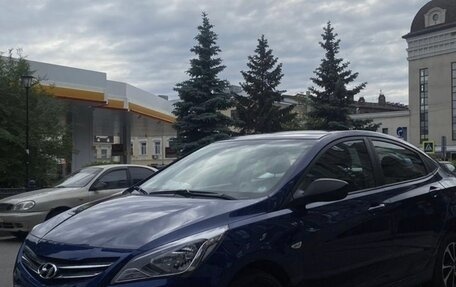 Hyundai Solaris II рестайлинг, 2016 год, 1 075 000 рублей, 1 фотография