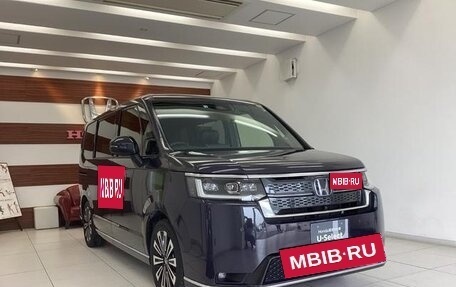 Honda Stepwgn, 2022 год, 3 200 000 рублей, 1 фотография