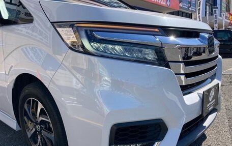 Honda Stepwgn IV, 2022 год, 2 850 000 рублей, 5 фотография