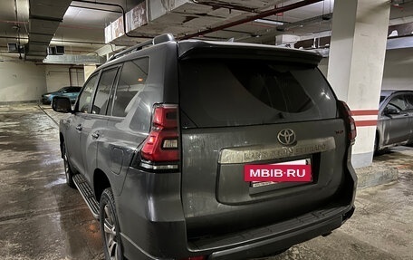 Toyota Land Cruiser Prado 150 рестайлинг 2, 2019 год, 5 700 000 рублей, 2 фотография