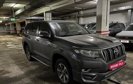 Toyota Land Cruiser Prado 150 рестайлинг 2, 2019 год, 5 700 000 рублей, 7 фотография