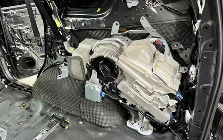 Toyota Land Cruiser Prado 150 рестайлинг 2, 2019 год, 5 700 000 рублей, 19 фотография