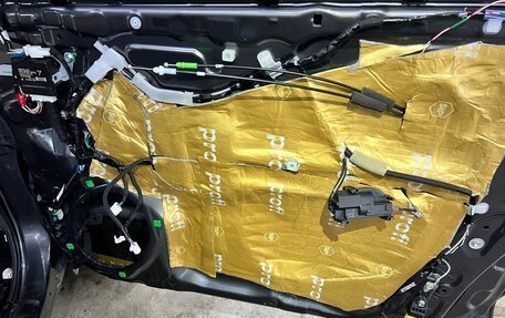 Toyota Land Cruiser Prado 150 рестайлинг 2, 2019 год, 5 700 000 рублей, 22 фотография