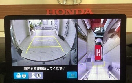 Honda Stepwgn, 2022 год, 3 200 000 рублей, 10 фотография