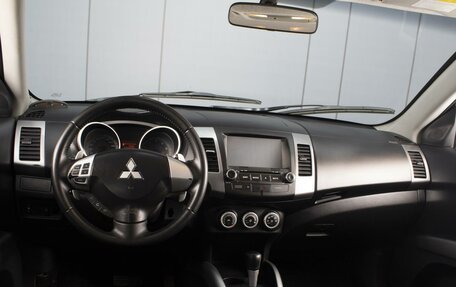 Mitsubishi Outlander III рестайлинг 3, 2007 год, 1 200 000 рублей, 6 фотография