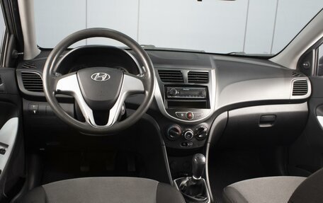 Hyundai Solaris II рестайлинг, 2012 год, 450 000 рублей, 6 фотография