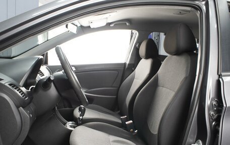 Hyundai Solaris II рестайлинг, 2012 год, 450 000 рублей, 10 фотография